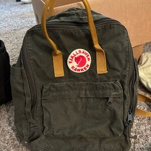 Kånken Green Backpack